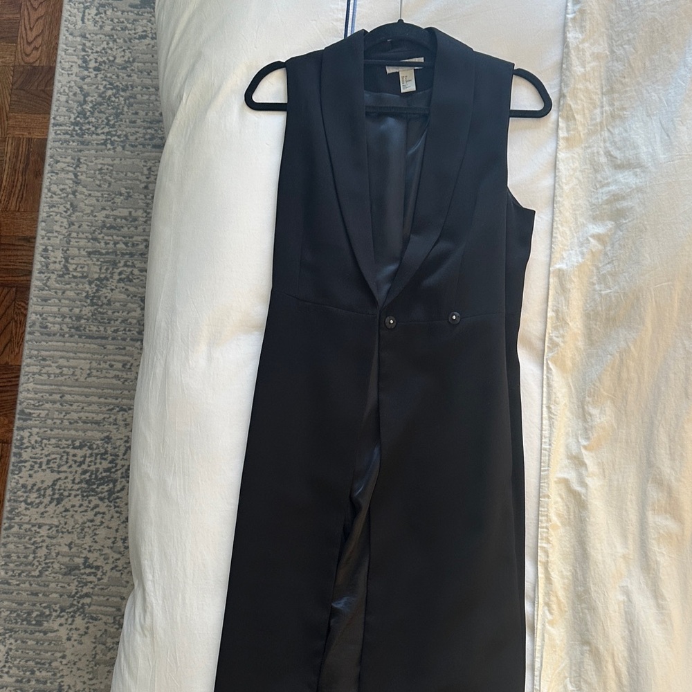 H&M Black Sleeveless Vest